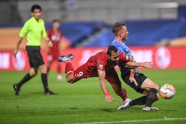 库里遭遇左腓骨扭伤 将缺席此后两战周六复查